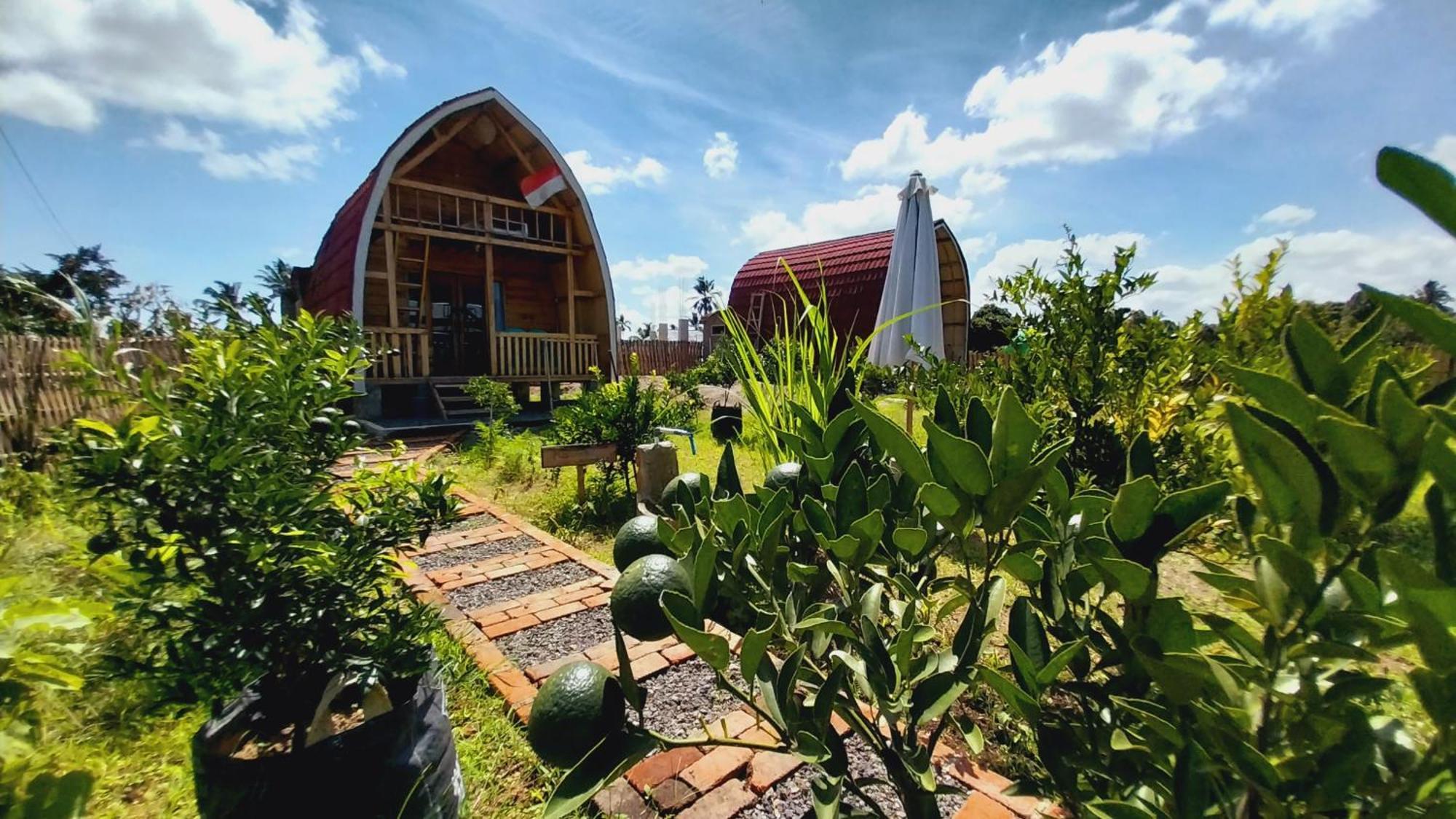 Raturinjani Homestay Selong Exterior photo